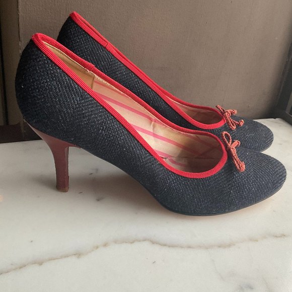 Vintage PAUL SMITH Navy Herringbone Tweed pumps trimmed with Red Grosgrain Trim - Picture 3 of 13